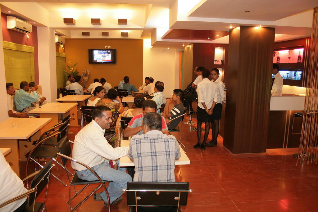Hotel Fame City Guwahati Zewnętrze zdjęcie