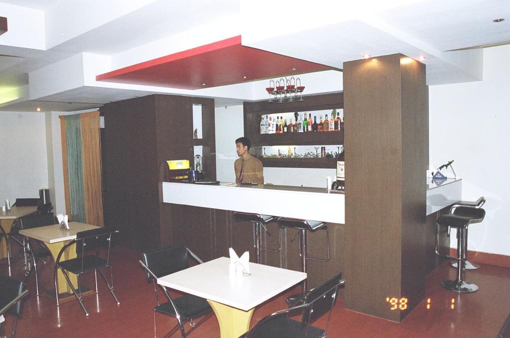 Hotel Fame City Guwahati Zewnętrze zdjęcie