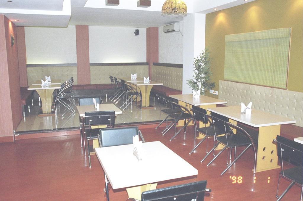 Hotel Fame City Guwahati Zewnętrze zdjęcie